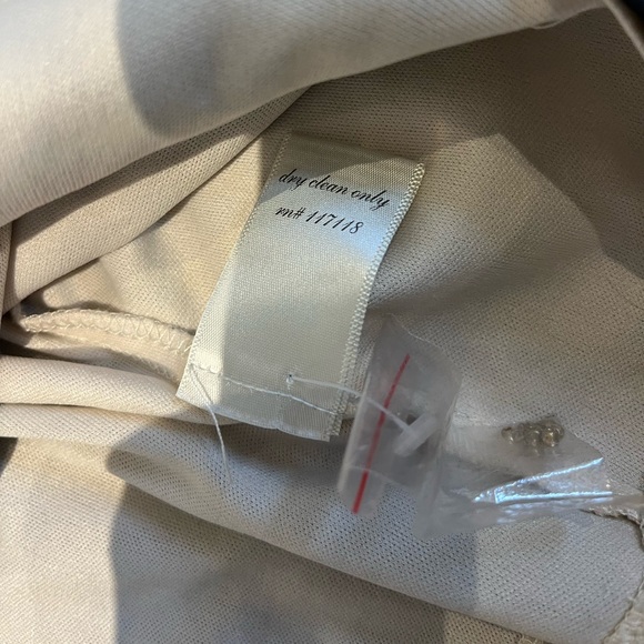 Francesca’s Miami Embroidered Black Mini Skirt Size Small - Picture 9 of 9